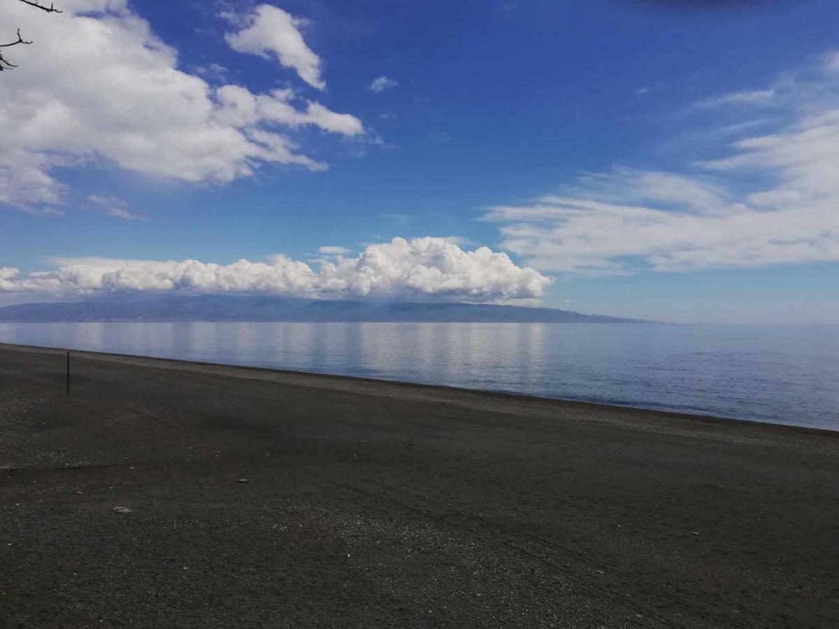 Sicilia Bedda B&B นิซซา ดิ ซิชิเลีย ภายนอก รูปภาพ