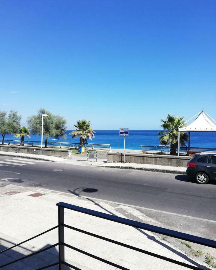 Sicilia Bedda B&B นิซซา ดิ ซิชิเลีย ภายนอก รูปภาพ